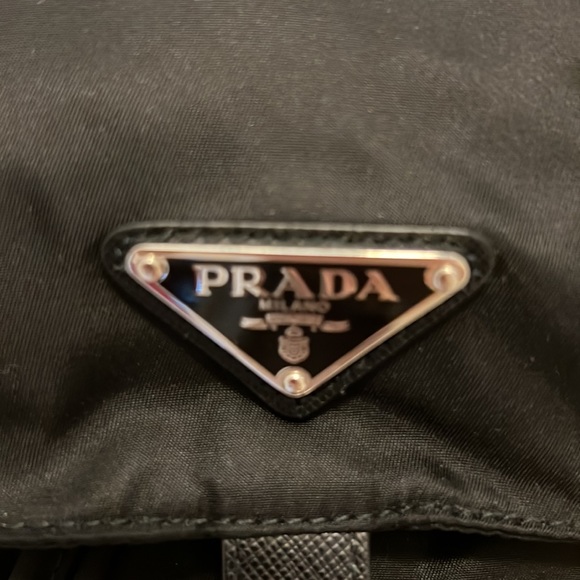 ❌SOLD ❌ PRADA Small Re-Nylon backpack - Picture 2 of 5